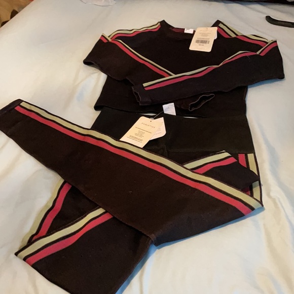Fablectis Workout set. Top is a M, Botton is a L. - Picture 2 of 2